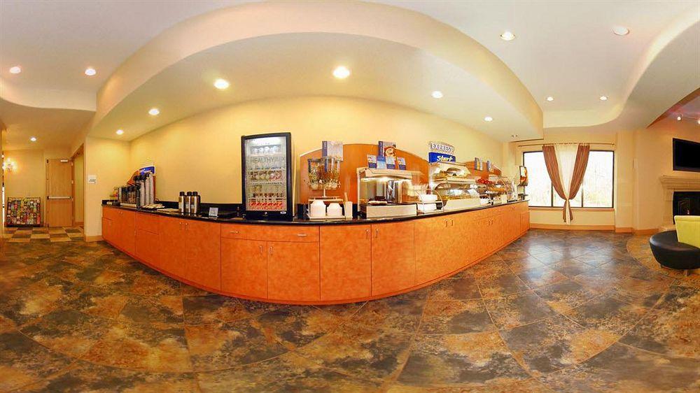Holiday Inn Express Hotel & Suites La Place By Ihg Exterior photo
