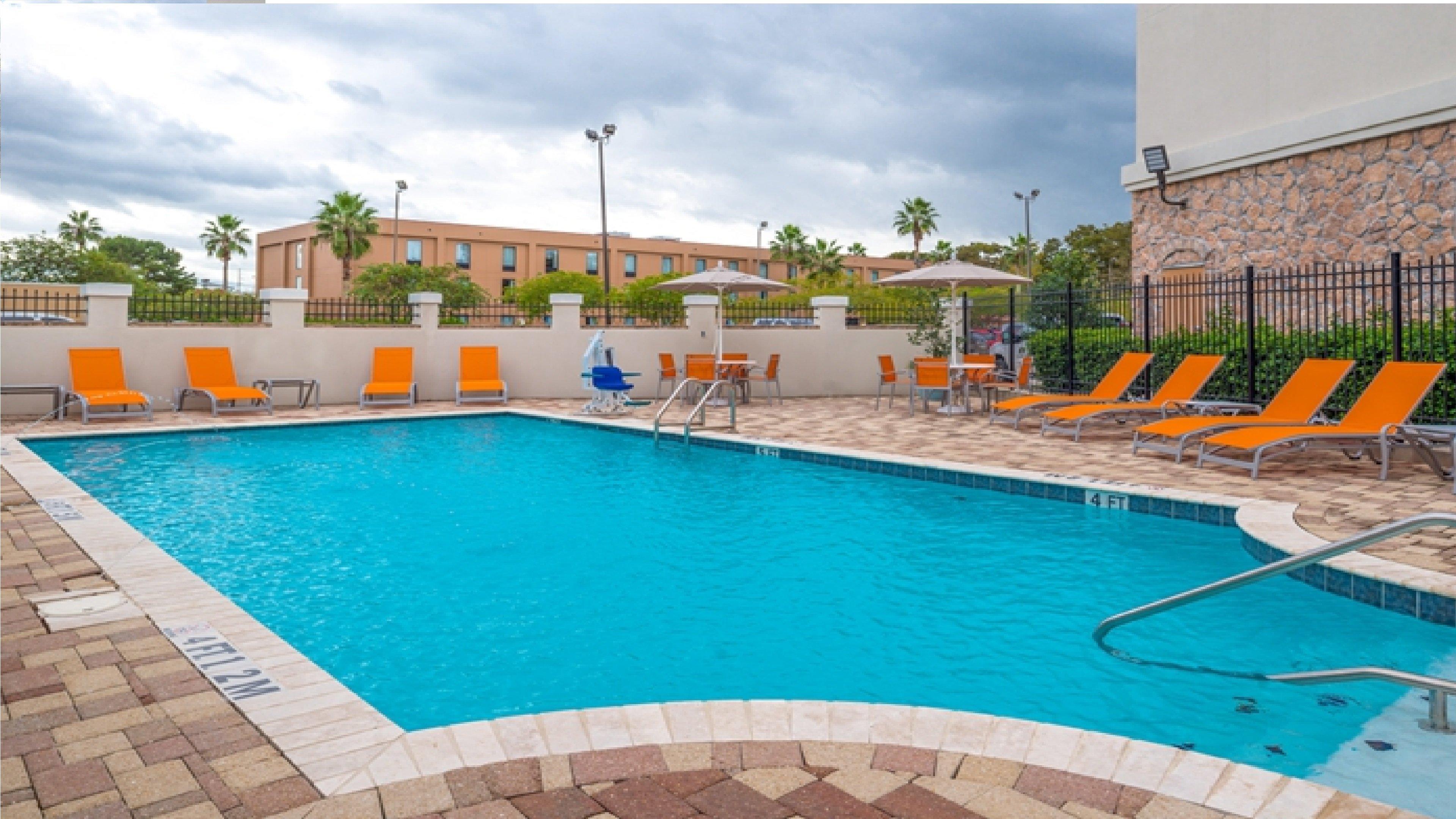 Holiday Inn Express Hotel & Suites La Place By Ihg Exterior photo