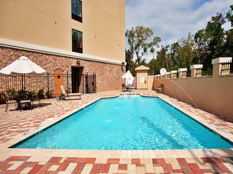 Holiday Inn Express Hotel & Suites La Place By Ihg Exterior photo
